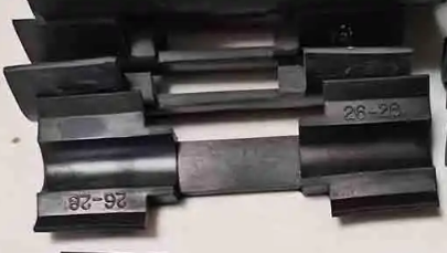 猴車抱索器襯皮的維護 